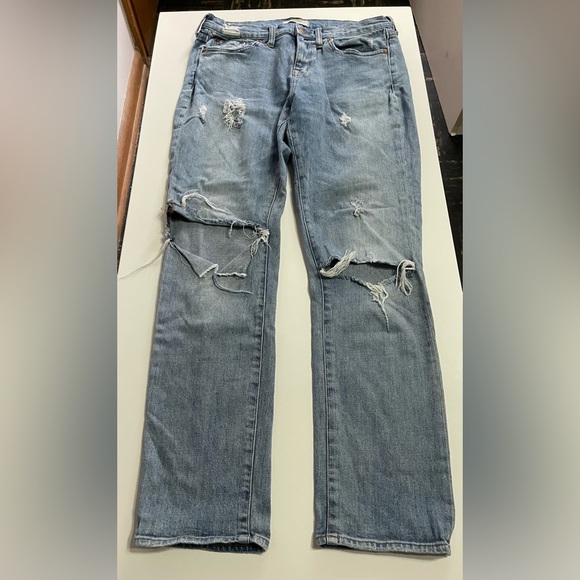 Madewell Denim - Madewell Slim Boy Jean Distressed  Size 29